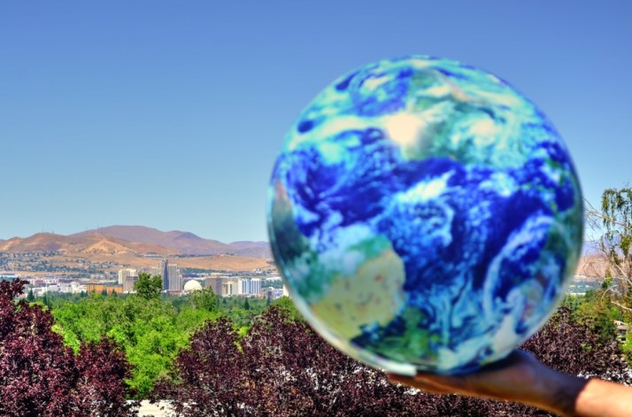 Globe and Dome Small_tonemapped